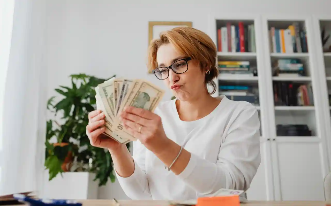 Cómo manifestar dinero y abundancia